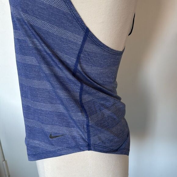 Nike Women's Blue Black Striped Racerback Tank Top XS Lightweight Athletic‎ - Picture 3 of 6